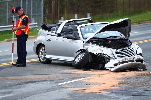 Подборка автомобильных аварий и курьезов