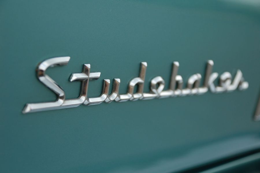 Studebaker Avanti