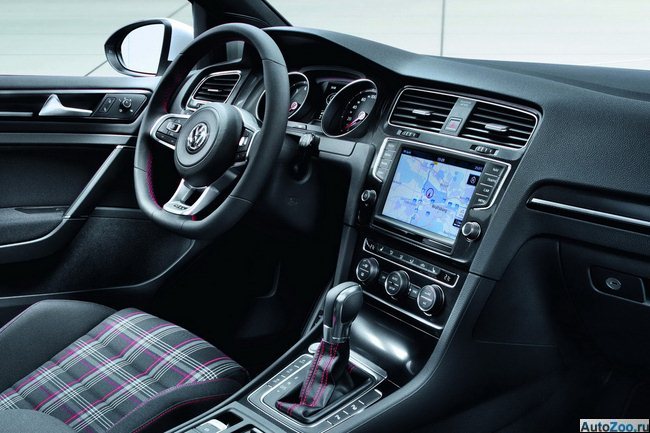 2013 VW Golf GTI представлен на Парижской автовыставке