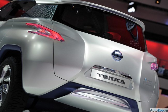 Кроссовер Nissan TeRRa представлен на автовыставке в Париже 2012
