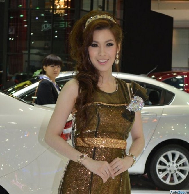 Азиатские девушки с автовыставки 2012 в Таиланде